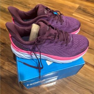 Hoka one one